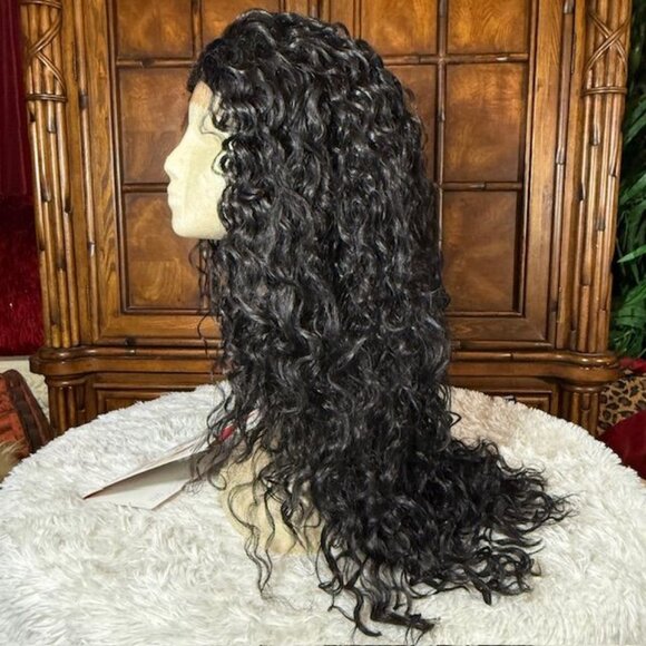 Isis Super Jacky 27" Lace Front Red Carpet Premiere Color 1B Wavy Synthetic Wig - Picture 9 of 16